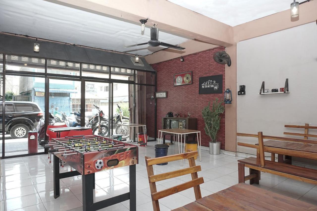 Oyo 2200 Hotel Gunung Sari Rantauprapat Екстер'єр фото