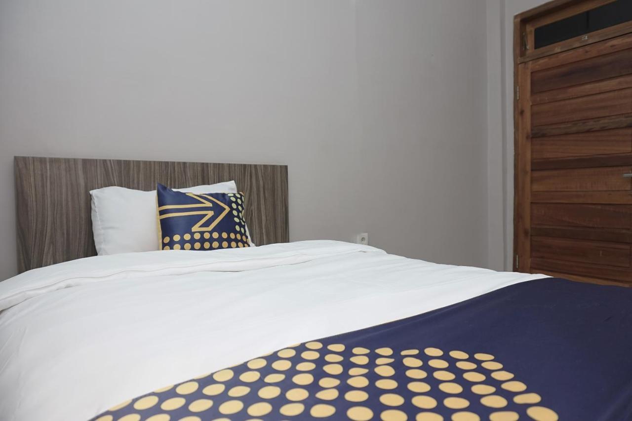 Oyo 2200 Hotel Gunung Sari Rantauprapat Екстер'єр фото